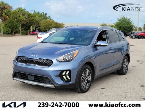 Certified 2022 Kia Niro EX Premium FWD image 3