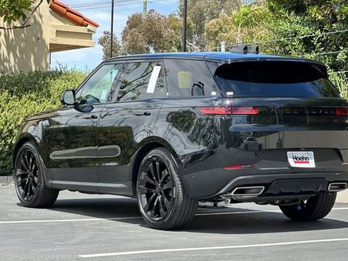New 2026 Land Rover Range Rover Sport SE AWD/4WD image 3