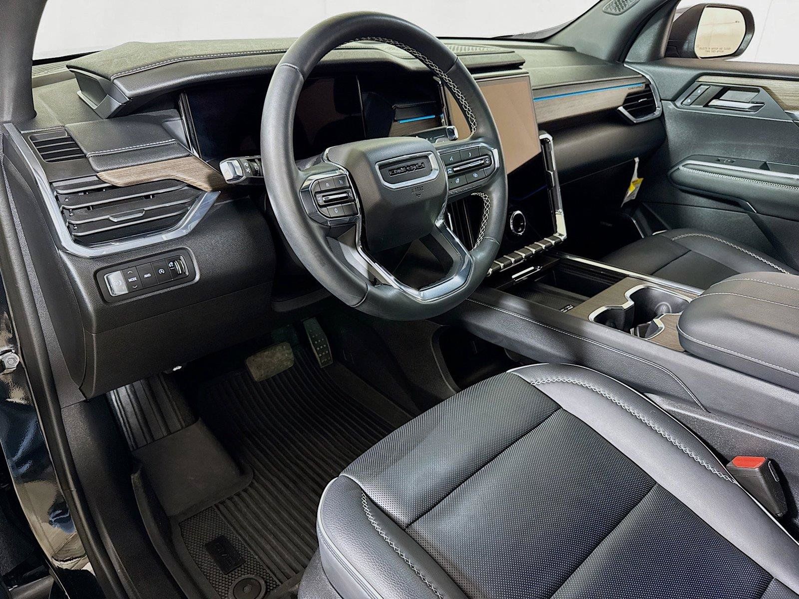 Used 2024 GMC Acadia Denali w/ LPO, Floor Liner Package AWD/4WD image 7