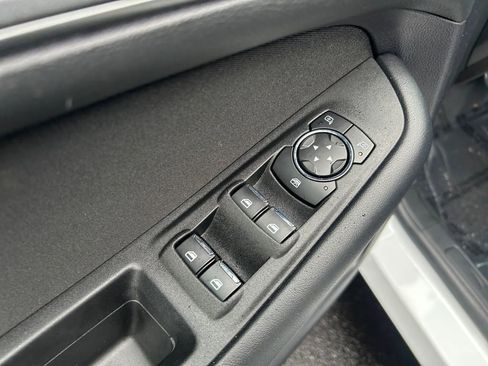 Used 2019 Ford Edge SE w/ SE Fleet Driver's Package image 23