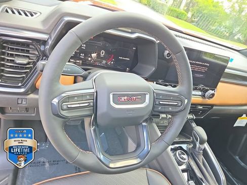 New 2026 GMC Canyon AT4 w/ Technology Plus Package AWD/4WD image 17