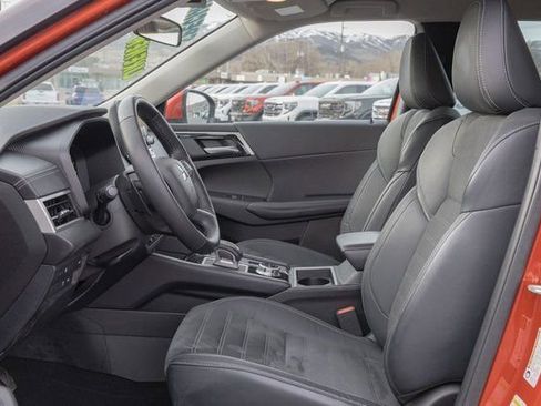 Used 2023 Mitsubishi Outlander SE AWD/4WD image 6