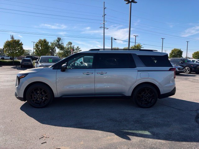 Used 2025 Kia Carnival SX Prestige FWD image 4