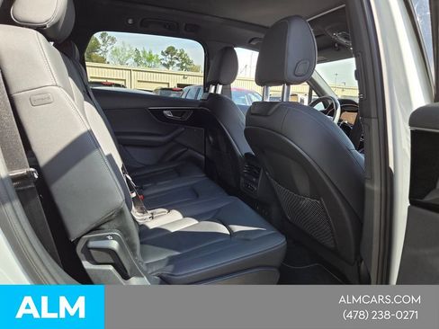 Used 2025 Audi Q7 3.0T Premium Plus AWD/4WD image 13