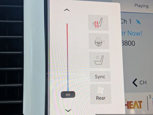 New 2026 Chrysler Pacifica Limited image 23