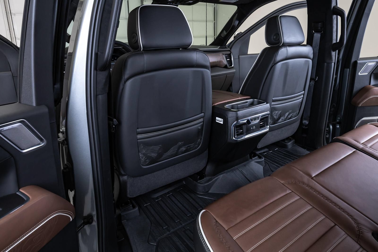 Used 2025 GMC Sierra 2500 Denali Ultimate AWD/4WD image 41