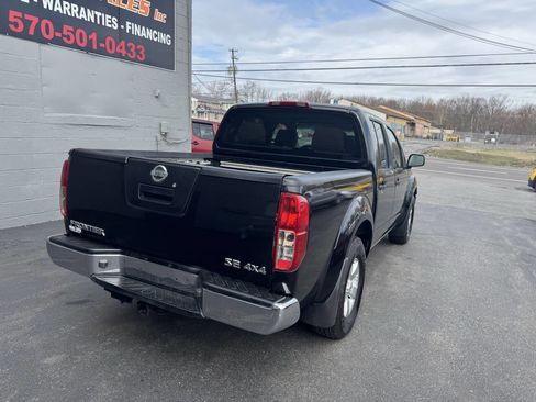 Used 2009 Nissan Frontier SE w/ SE Value Truck Pkg AWD/4WD image 8