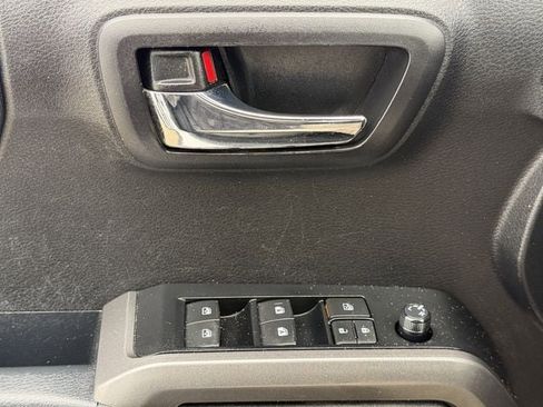 Used 2023 Toyota Tacoma TRD Off-Road image 24