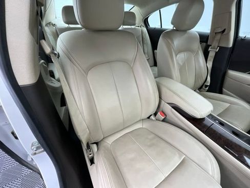 Used 2014 Buick LaCrosse Leather FWD image 8