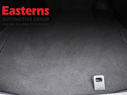 Used 2023 Toyota Camry XSE FWD image 9
