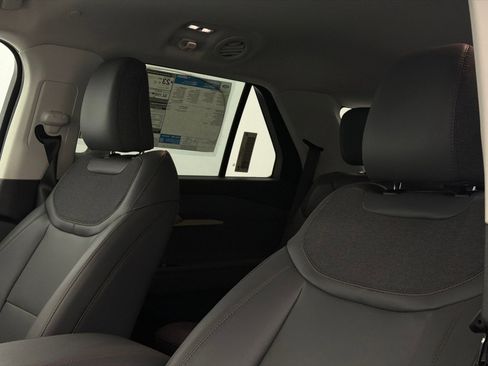 New 2026 Ford Explorer Active w/ Active Comfort Package image 13