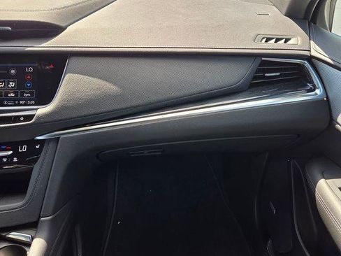 Certified 2025 Cadillac XT5 Premium Luxury image 19