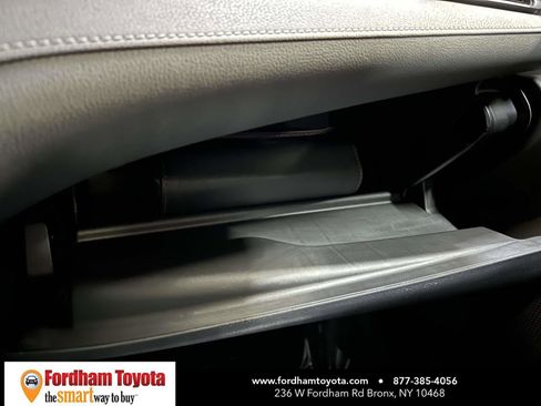 Used 2023 Toyota Camry SE AWD/4WD image 22