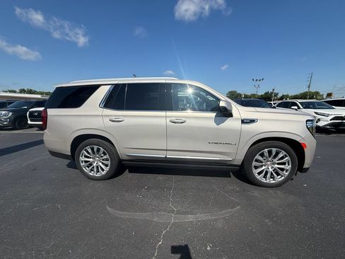 Used 2024 GMC Yukon Denali w/ Denali Reserve Package AWD/4WD image 2