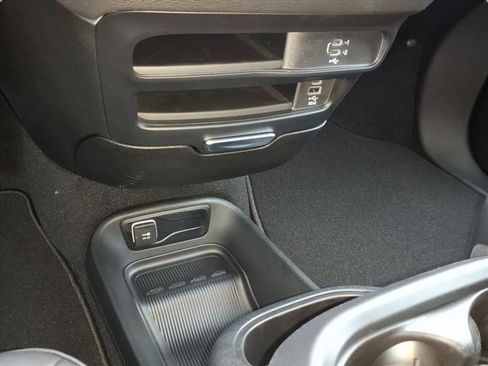 New 2026 Chrysler Pacifica Select image 26