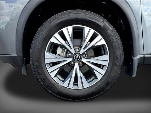 Used 2023 Nissan Rogue SV AWD/4WD image 33