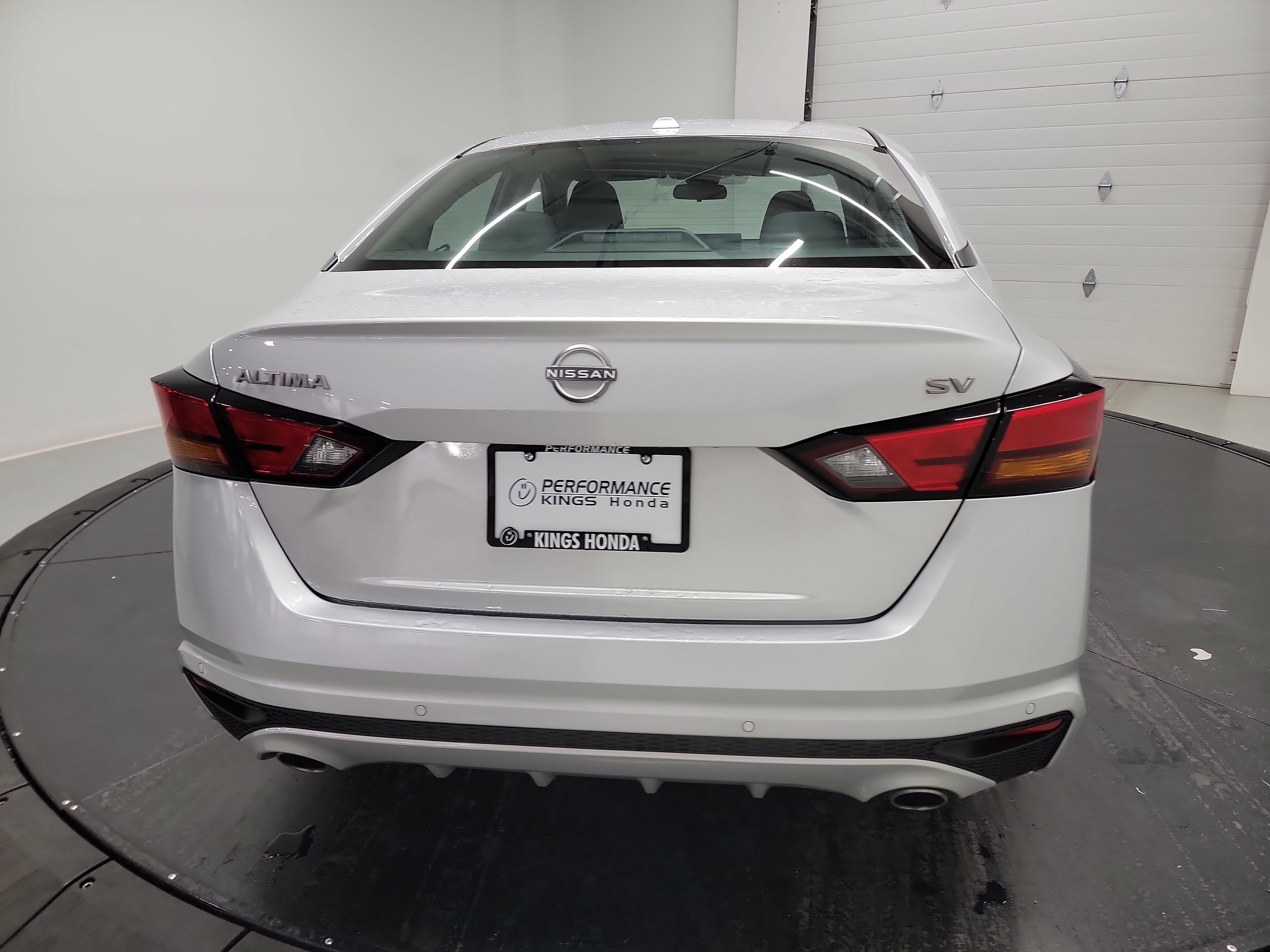 Used 2023 Nissan Altima 2.5 SV w/ SV Premium Package FWD image 8