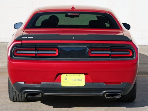 Used 2016 Dodge Challenger R/T Scat Pack w/ Leather Interior Group RWD image 45
