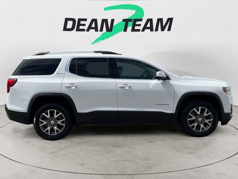 Used 2023 GMC Acadia SLT FWD image 9