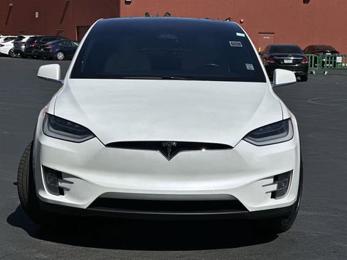 Used 2020 Tesla Model X Long Range image 6