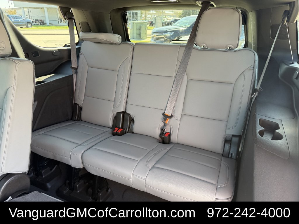Used 2023 GMC Yukon SLT w/ SLT Luxury Package AWD/4WD image 31