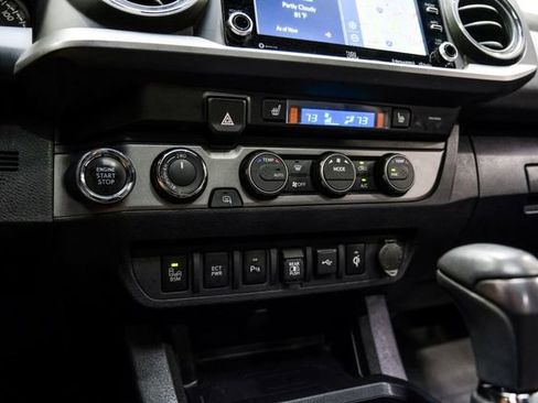 Used 2022 Toyota Tacoma TRD Sport w/ TRD Premium Sport Package AWD/4WD image 57