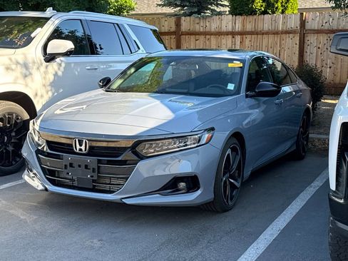 Used 2021 Honda Accord Sport image 2