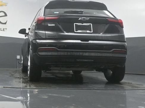 New 2027 Chevrolet Bolt LT w/ Comfort Package FWD image 32