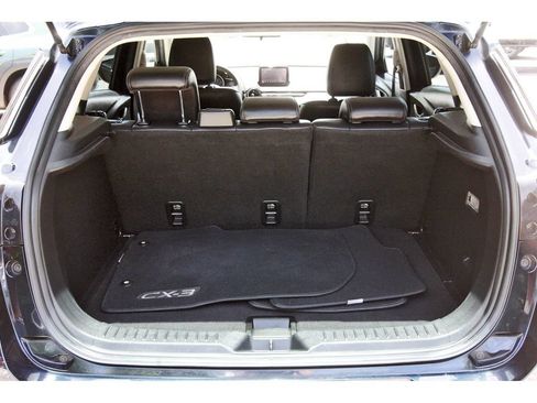 Used 2019 MAZDA CX-3 Touring FWD image 6