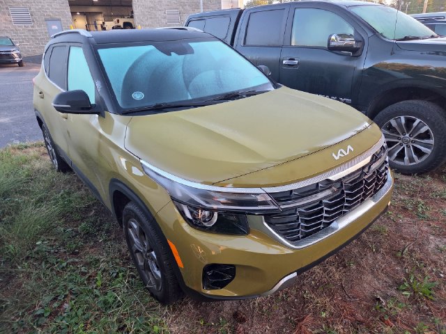 Used 2024 Kia Seltos S FWD image 3