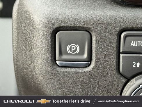 Certified 2025 Chevrolet Silverado 1500 LT image 30