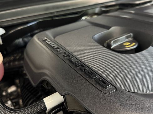 Used 2025 RAM 1500 Laramie AWD/4WD image 40