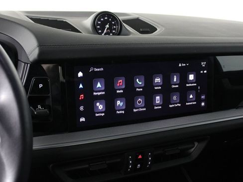 Certified 2025 Porsche Cayenne S AWD/4WD image 13