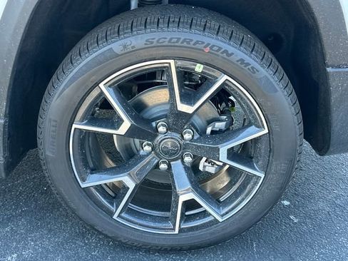 New 2026 Jeep Cherokee Overland image 26