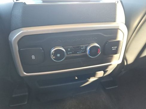 Used 2024 Ford Expedition Max XLT image 14