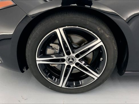 Certified 2022 Mercedes-Benz A 220 image 8