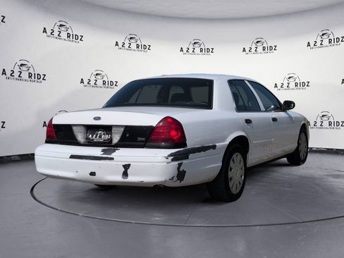 Used 2010 Ford Crown Victoria Police Interceptor image 6