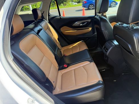 Used 2020 GMC Terrain SLT w/ Preferred Package AWD/4WD image 22