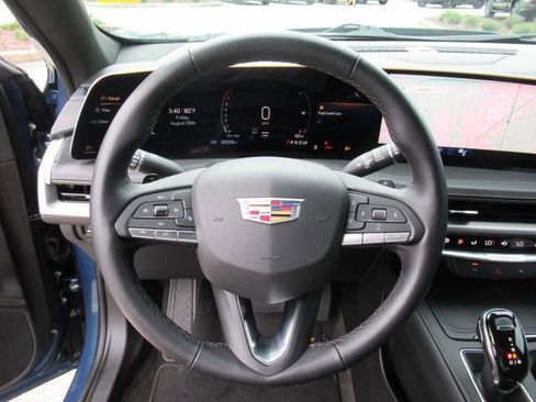 Certified 2025 Cadillac XT4 Premium Luxury image 18