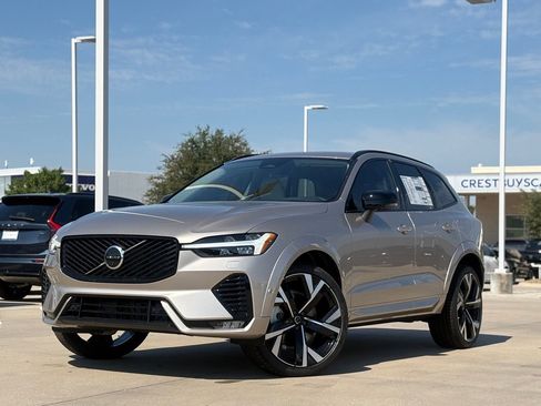 New 2026 Volvo XC60 B5 Ultra w/ Protection Package Premier image 2