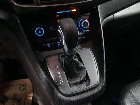 Certified 2019 Ford Transit Connect XL image 24