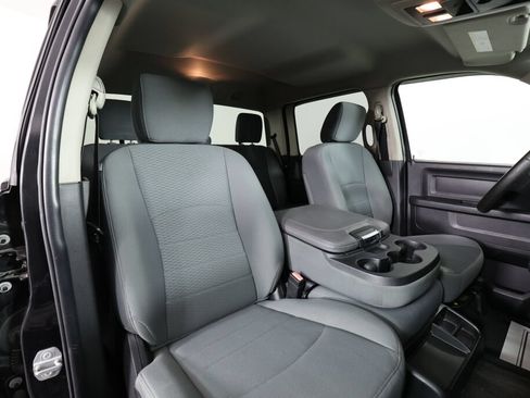 Used 2015 RAM 1500 Express AWD/4WD image 25