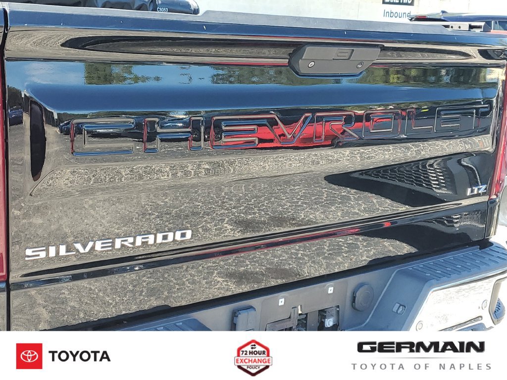 Used 2021 Chevrolet Silverado 1500 LTZ w/ LTZ Premium Package AWD/4WD image 18