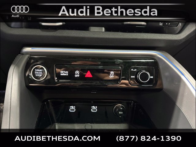 Certified 2025 Audi Q5 Premium w/ Convenience Package AWD/4WD image 24