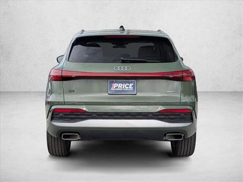 Certified 2025 Audi Q5 Premium w/ Convenience Package image 7