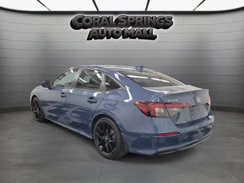 Used 2025 Honda Civic Sport image 4