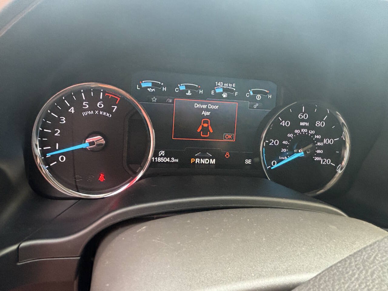 Used 2018 Ford Expedition XLT w/ Equipment Group 202A AWD/4WD image 10