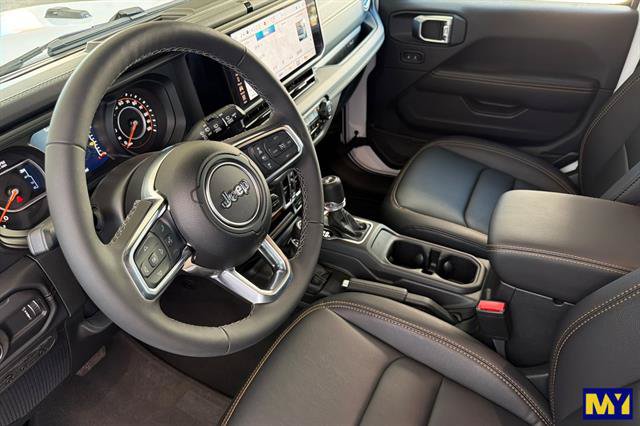 Used 2026 Jeep Wrangler Unlimited Sahara AWD/4WD image 10