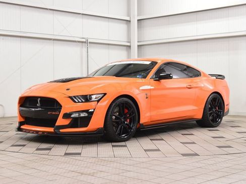 Used 2021 Ford Mustang Shelby GT500 w/ Technology Package RWD image 3