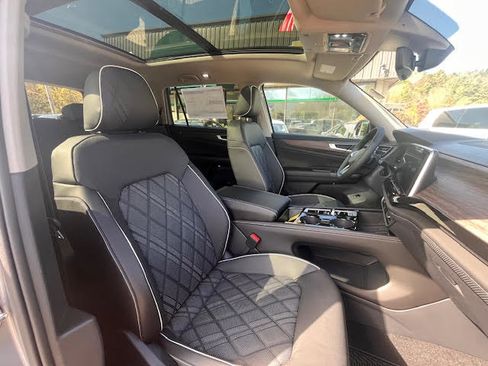 New 2026 Volkswagen Atlas SEL Premium R-Line image 21